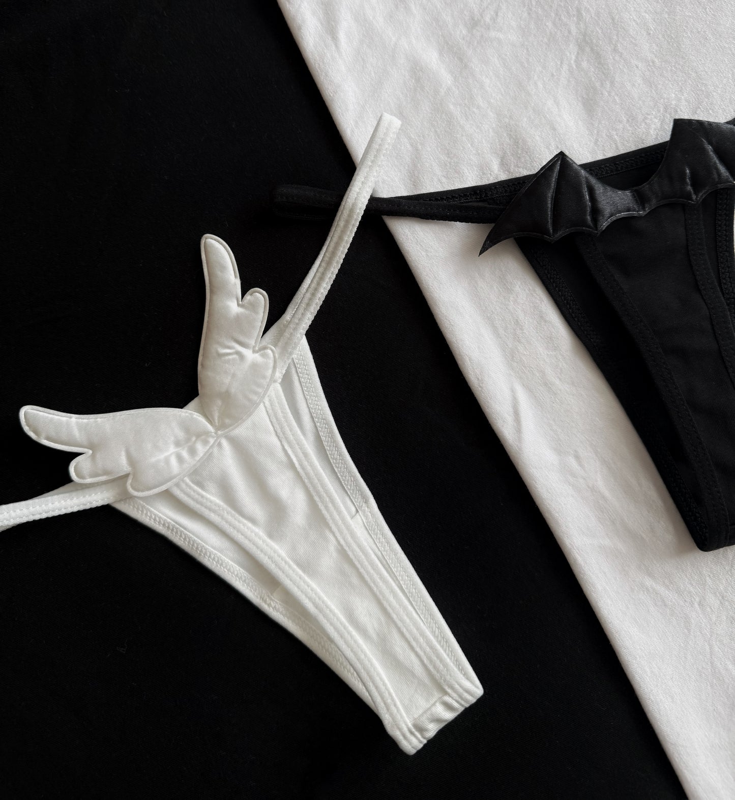 Panties with wings (2 pieces)