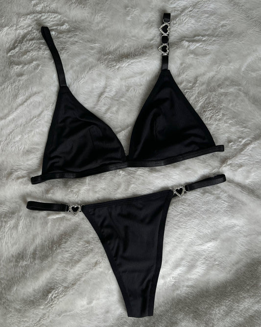 Midnight Sparkle: Ribbed Heart Crystal Set