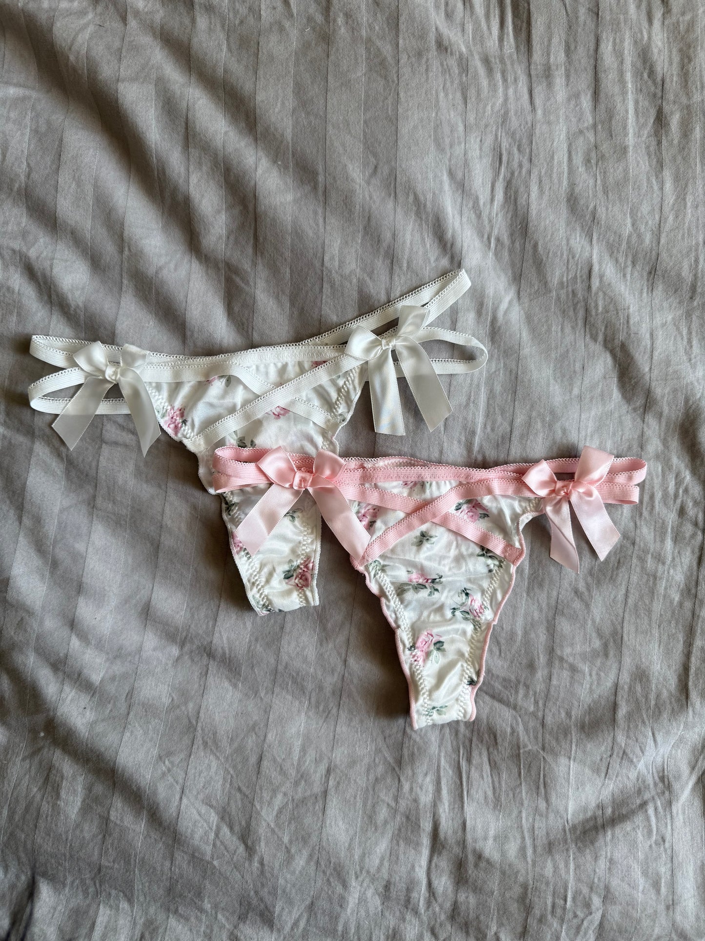 Floral Lace & Bow Coquette Thongs (2 pieces)