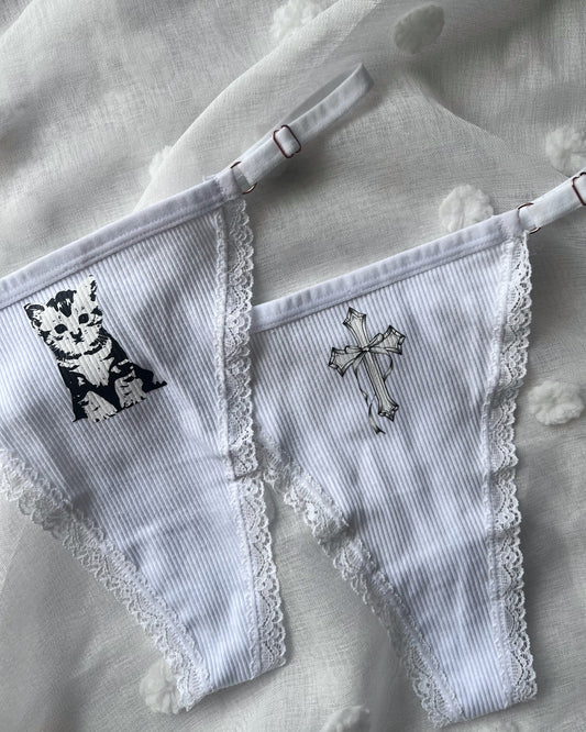 White panties (2 pieces)
