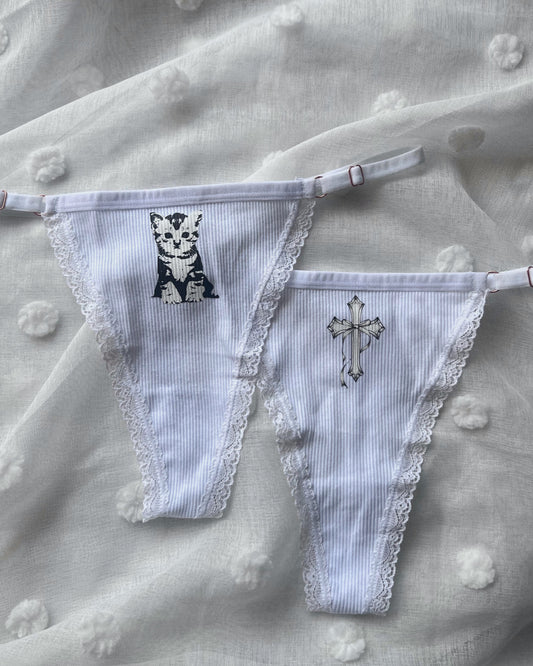 White panties (2 pieces)