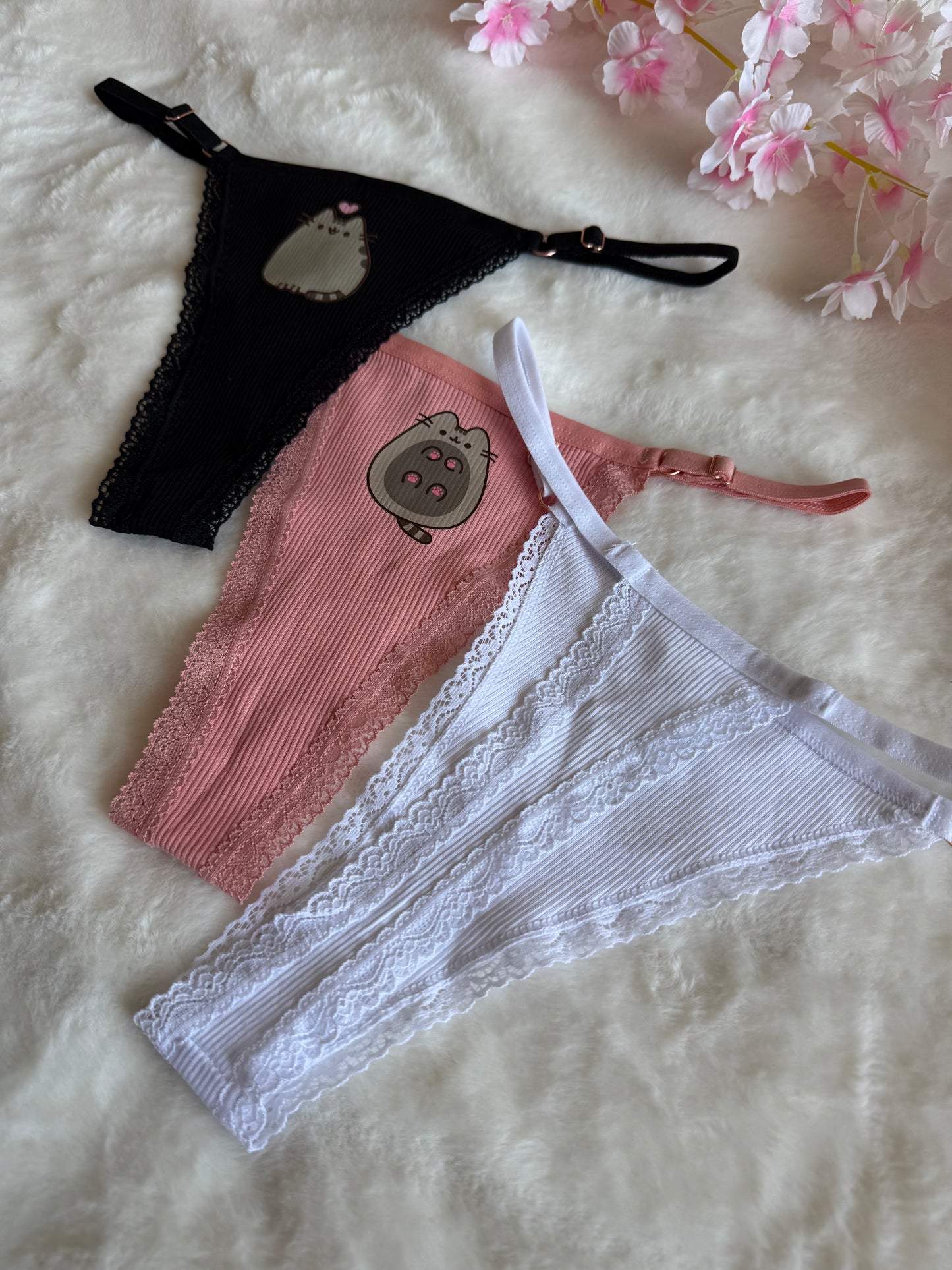 Pusheen panties (3 pieces)